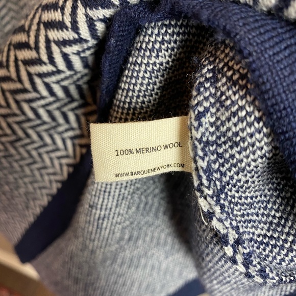 Barque 100% Merino Wool Soft Chevron Sweater $150 - Picture 5 of 10